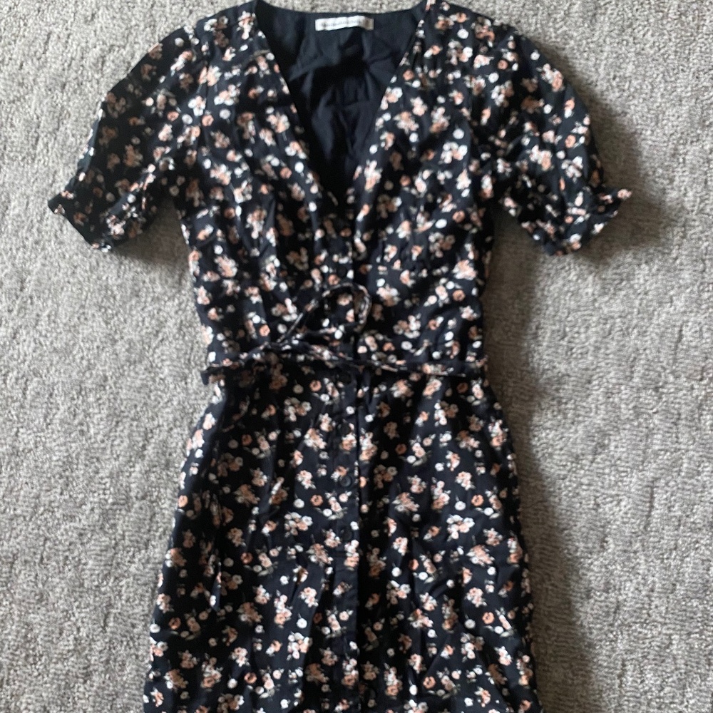Abercrombie and Fitch Short-sleeve Button-up Floral Dress